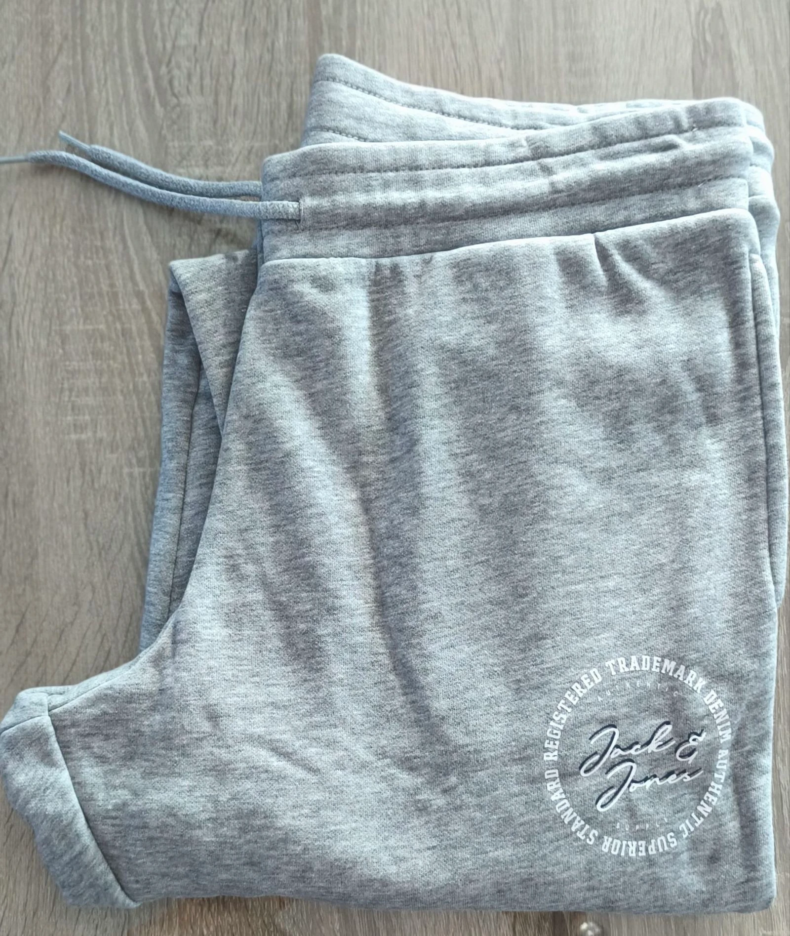 Set sportieve/casual herenkleding van het merk Jack & Jones. – photo 4